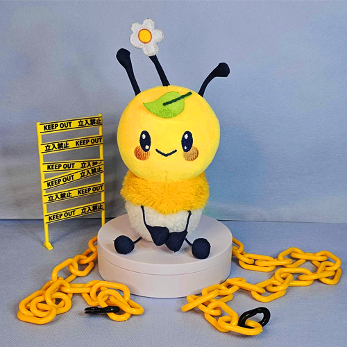 Daybee's Escape! Magnetic Plushie