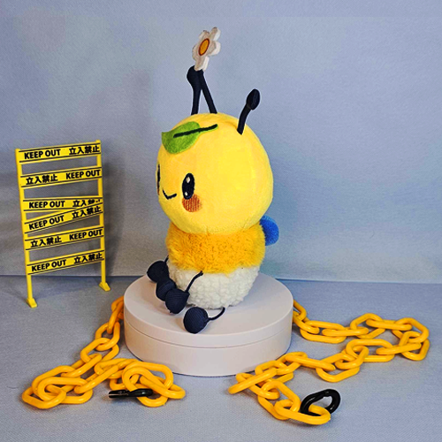 Daybee's Escape! Magnetic Plushie